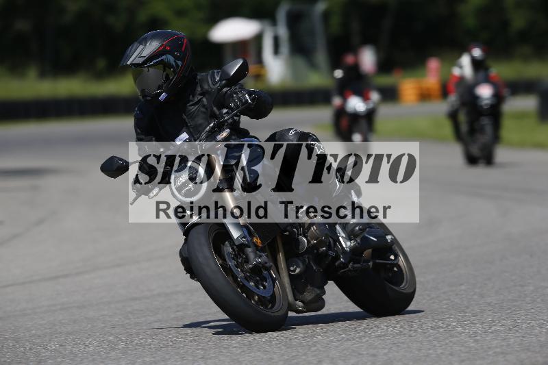 /Archiv-2024/29 12.06.2024 MOTO.CH Track Day ADR/Gruppe blau/60